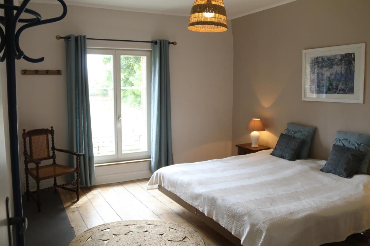 Manoir Du Taillis Bed and Breakfast Heugon Eksteriør billede